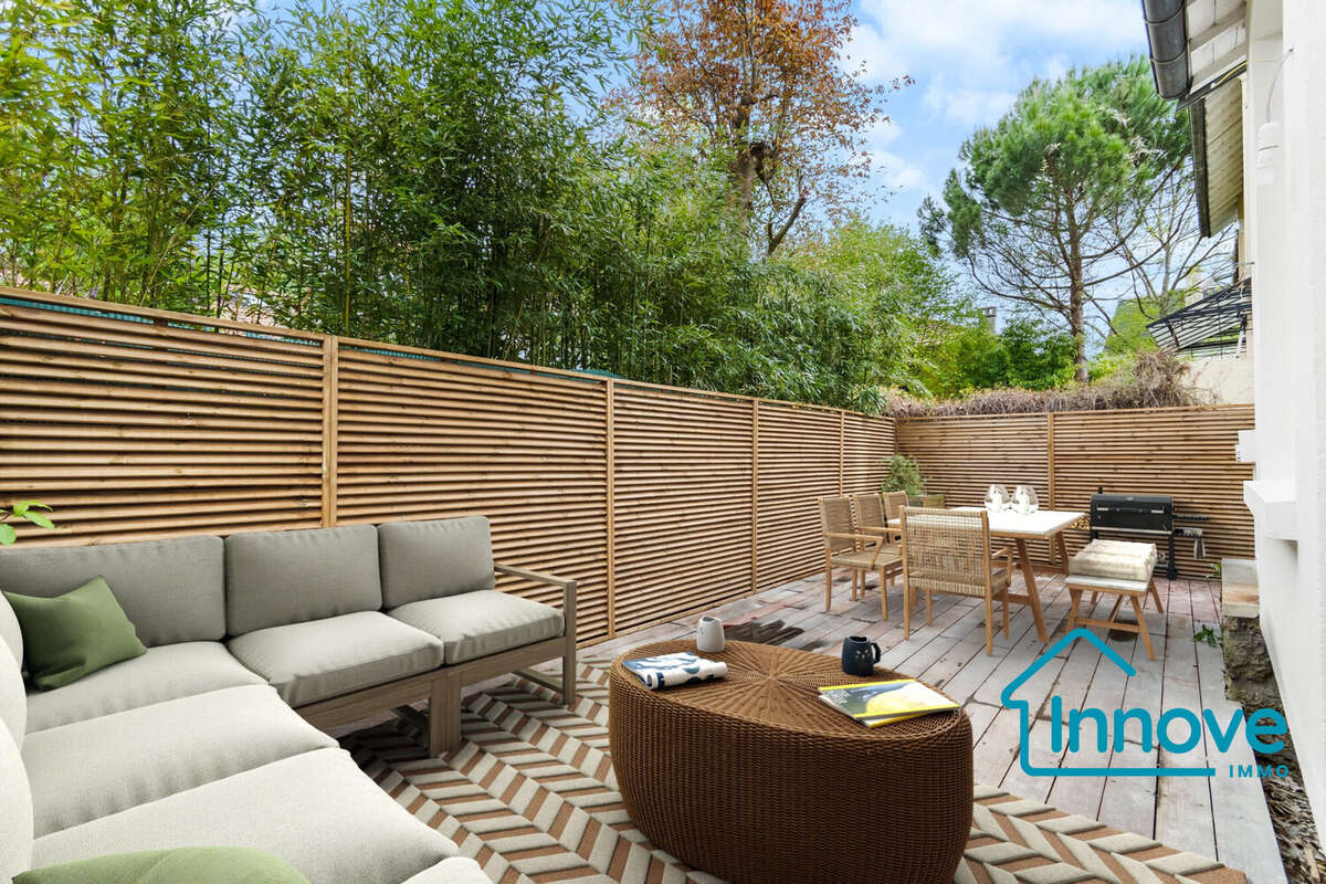 Appartement à SEVRES