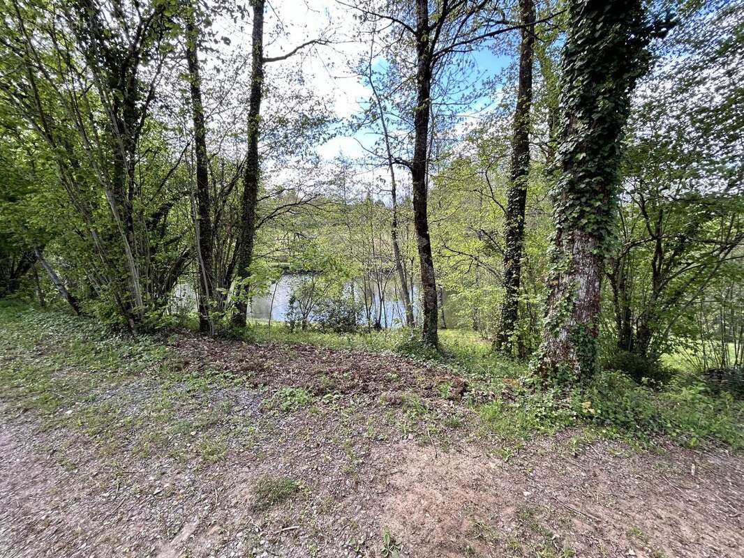 Maison à MONTEMBOEUF