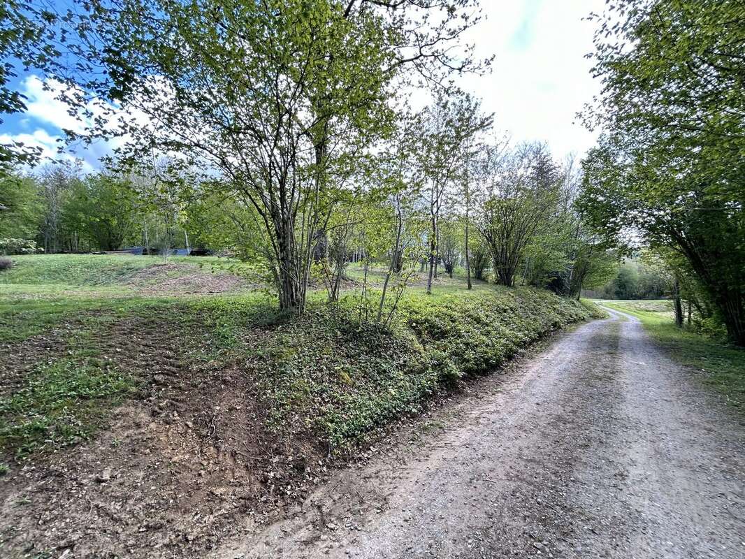 Maison à MONTEMBOEUF