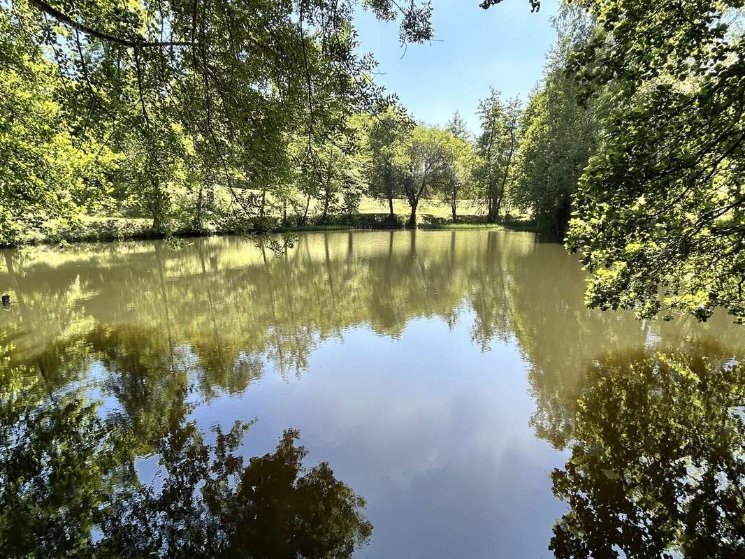Maison à MONTEMBOEUF