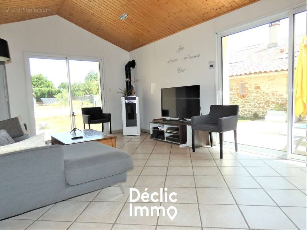 Maison à LES CLOUZEAUX