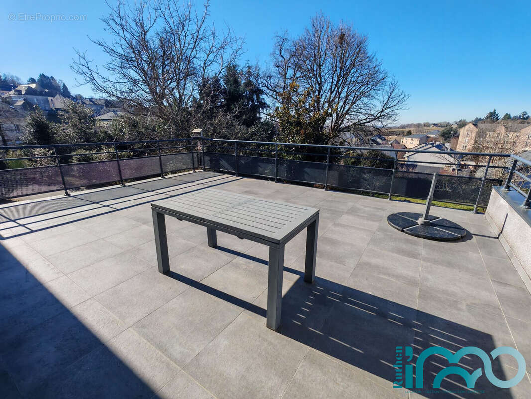 Maison à RIEUPEYROUX