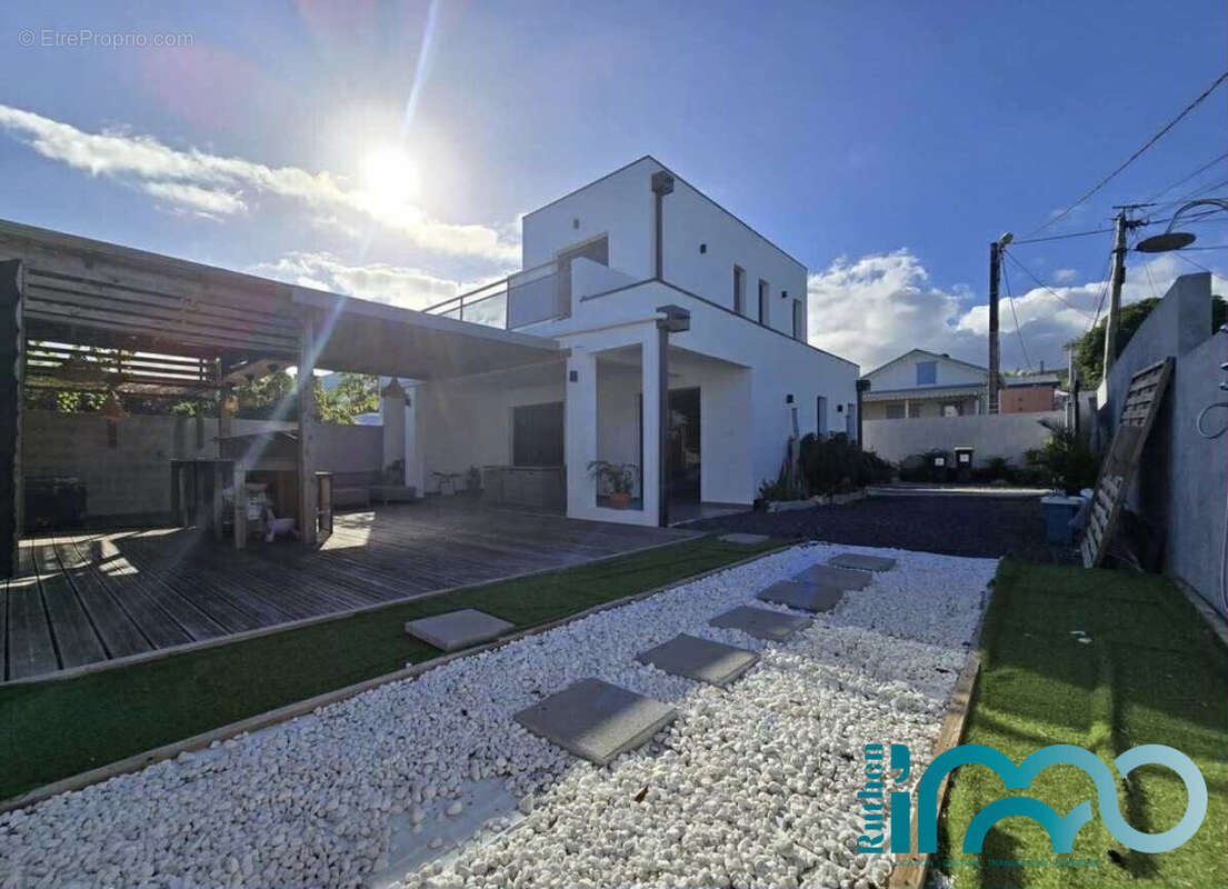 Maison à SAINT-JOSEPH