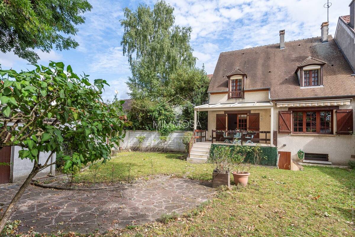 Maison à LES PAVILLONS-SOUS-BOIS