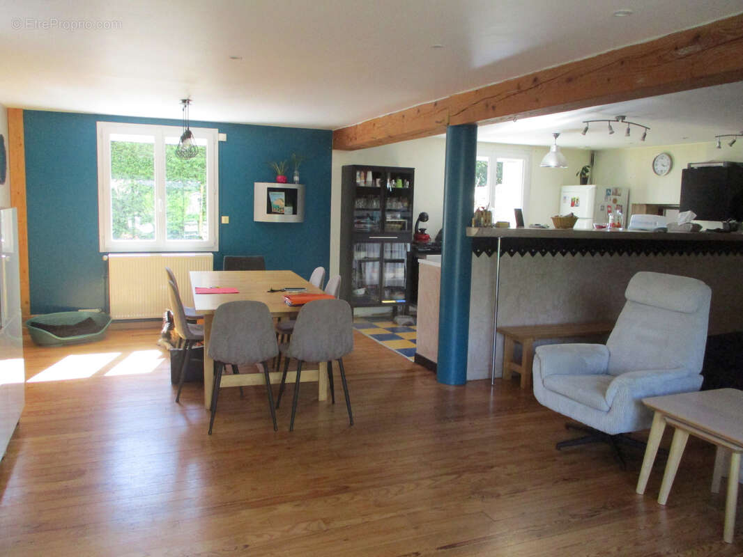 Maison à CEAUX-EN-COUHE