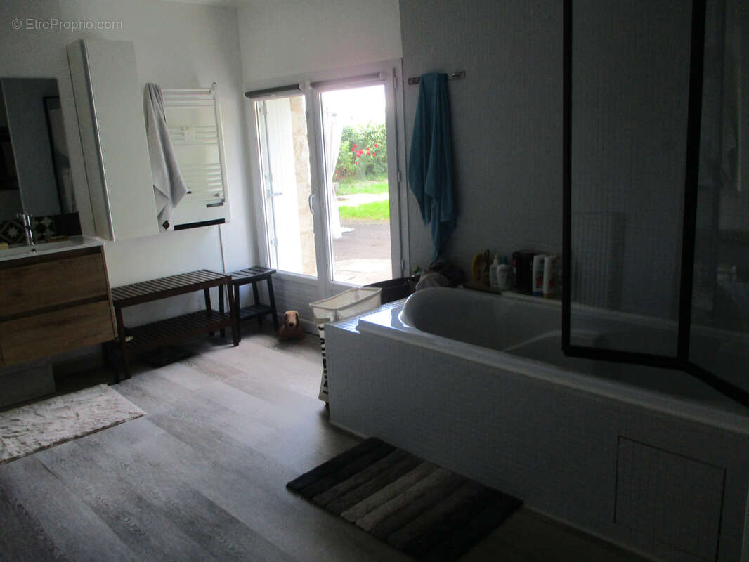 Maison à CEAUX-EN-COUHE