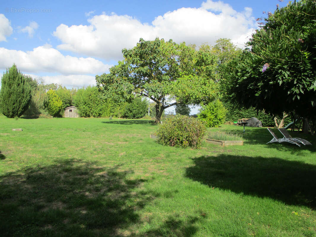 Maison à CEAUX-EN-COUHE