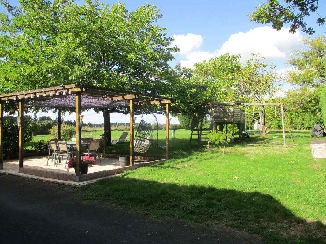 Maison à CEAUX-EN-COUHE