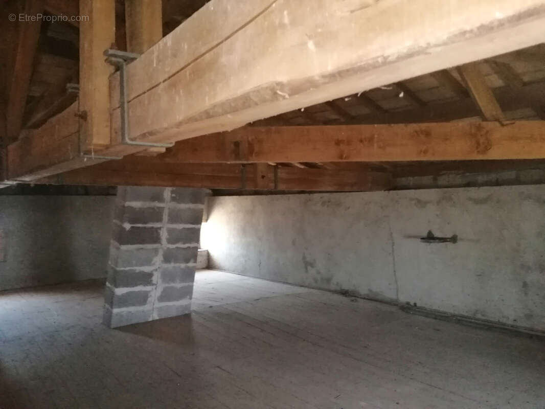 Maison à SAINT-PRIVAT-DES-PRES