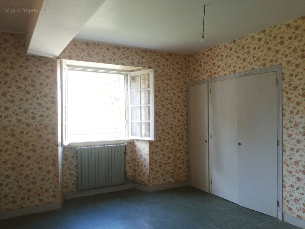 Maison à SAINT-PRIVAT-DES-PRES