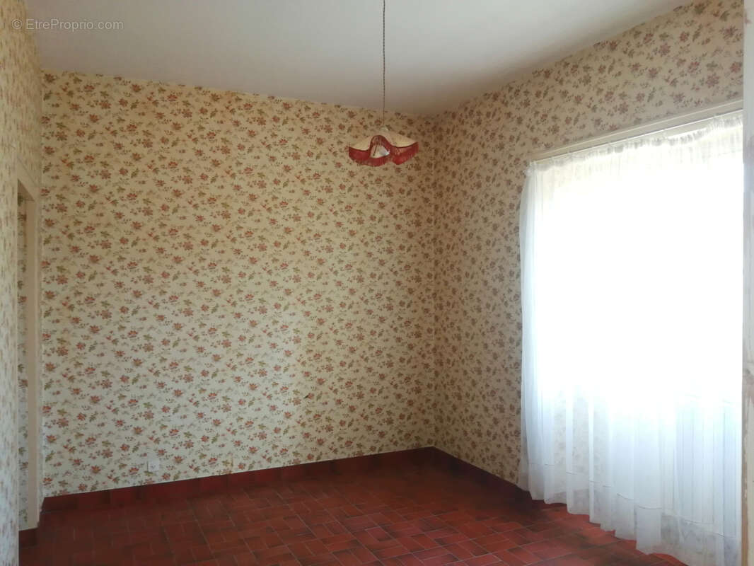 Maison à SAINT-PRIVAT-DES-PRES