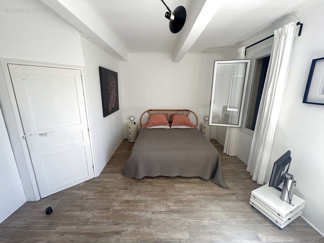 Maison à SIX-FOURS-LES-PLAGES