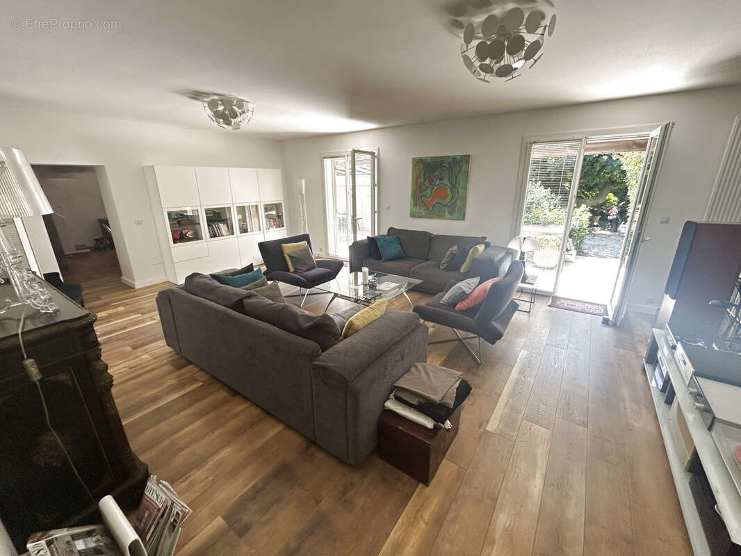 Maison à SIX-FOURS-LES-PLAGES