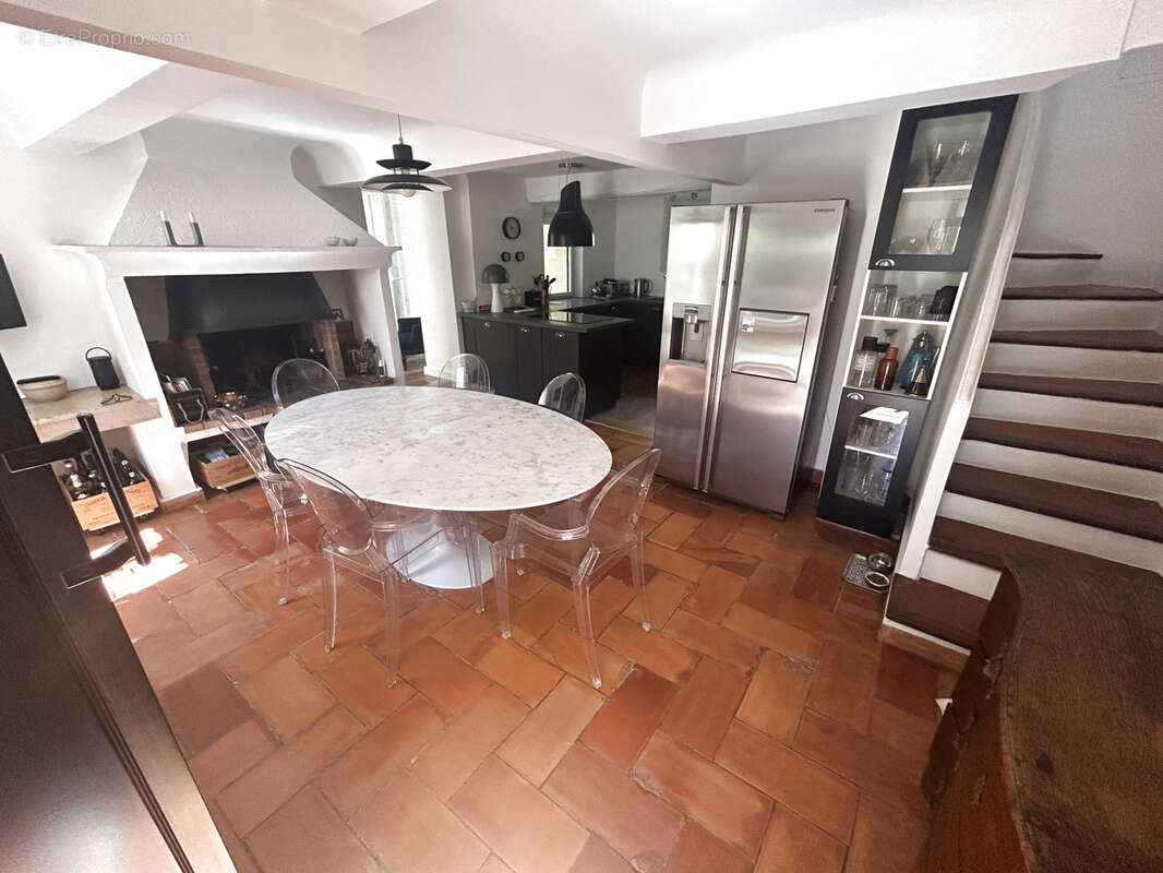 Maison à SIX-FOURS-LES-PLAGES