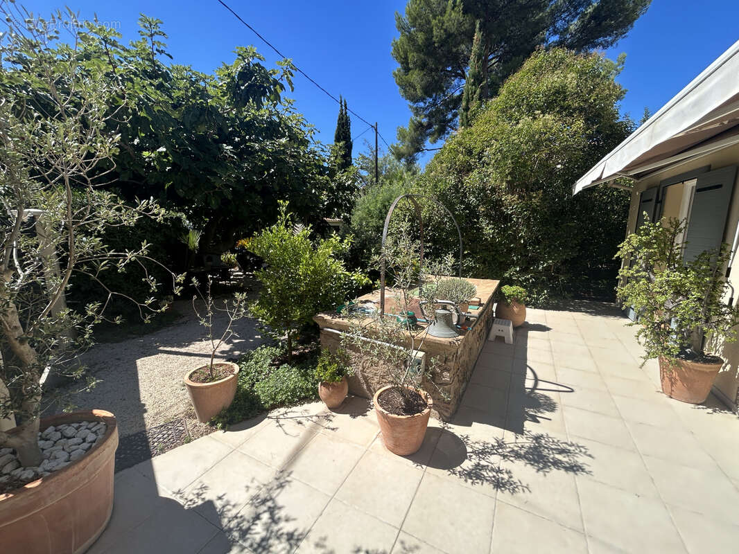 Maison à SIX-FOURS-LES-PLAGES