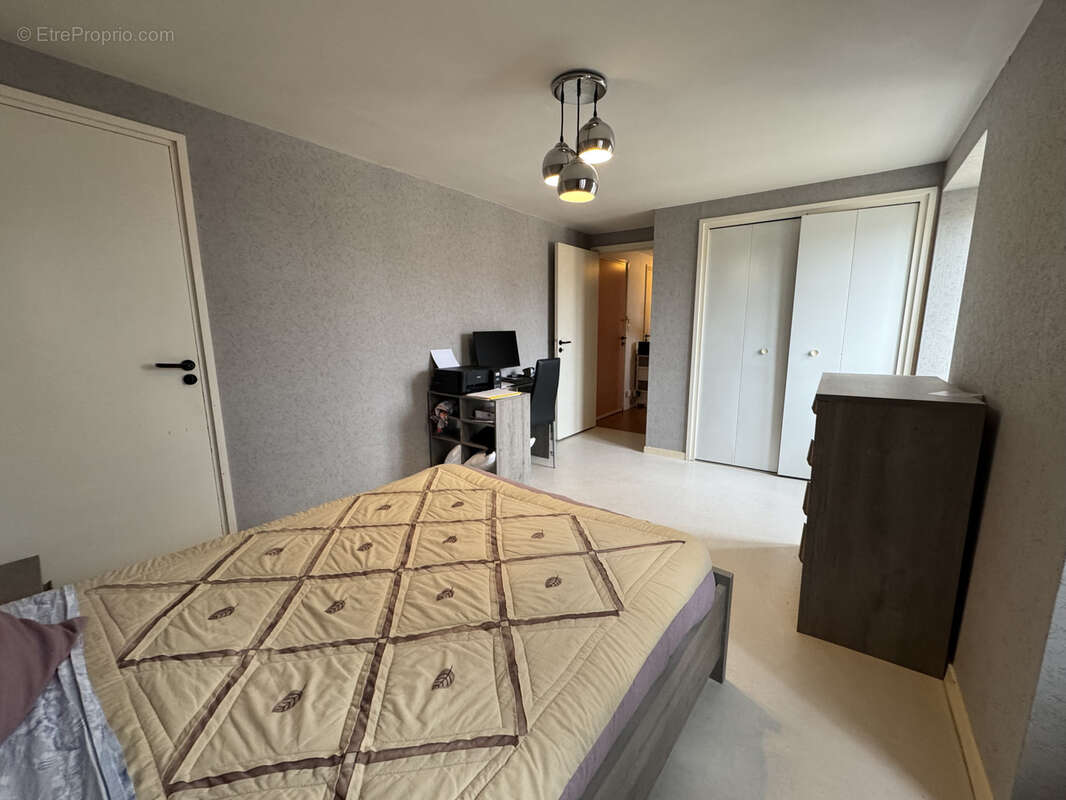 Appartement à SAINT-ROMAIN-LACHALM