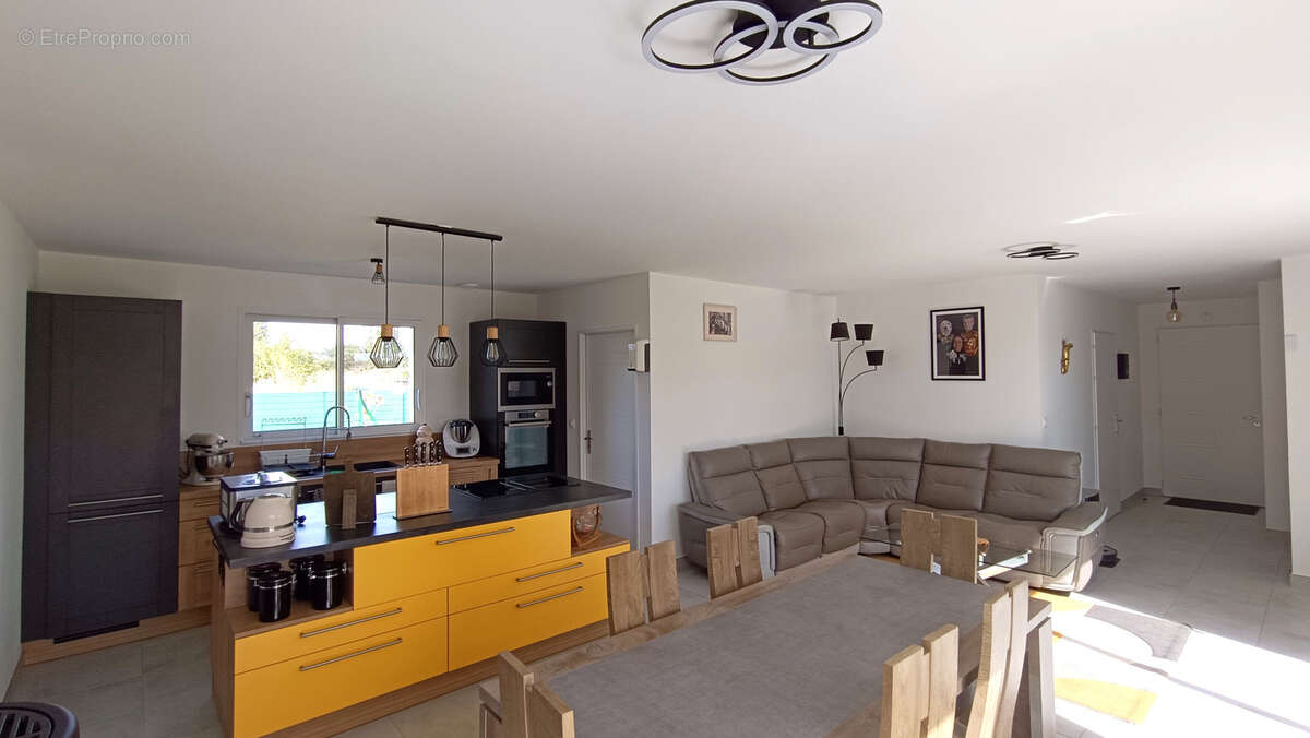 Maison à SAINT-GERMAIN-DU-SEUDRE