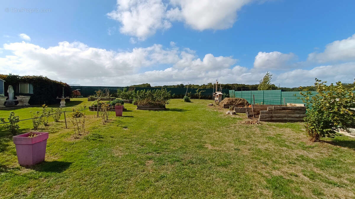 Maison à SAINT-GERMAIN-DU-SEUDRE