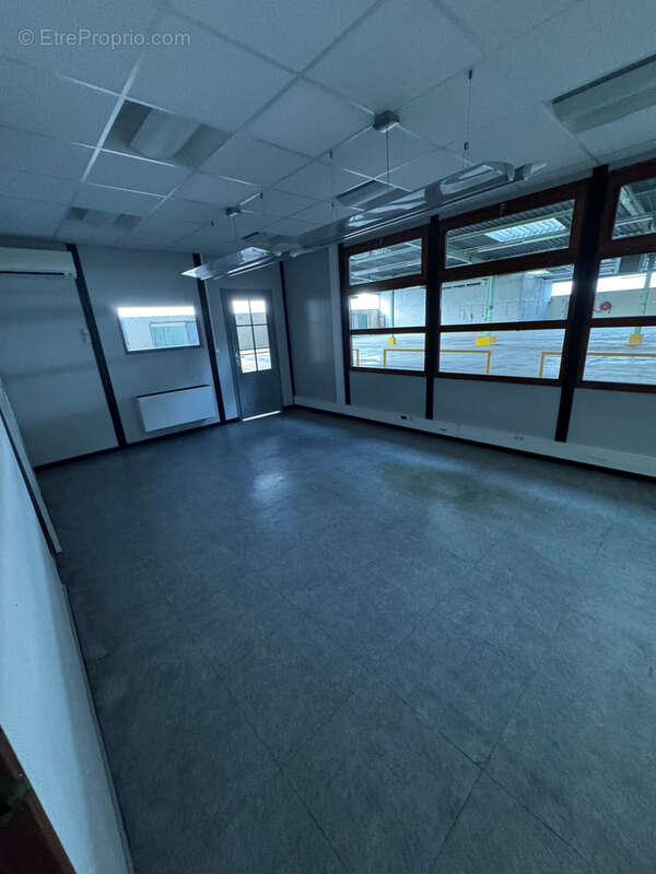 Commerce à SAINT-PAUL-LES-DAX