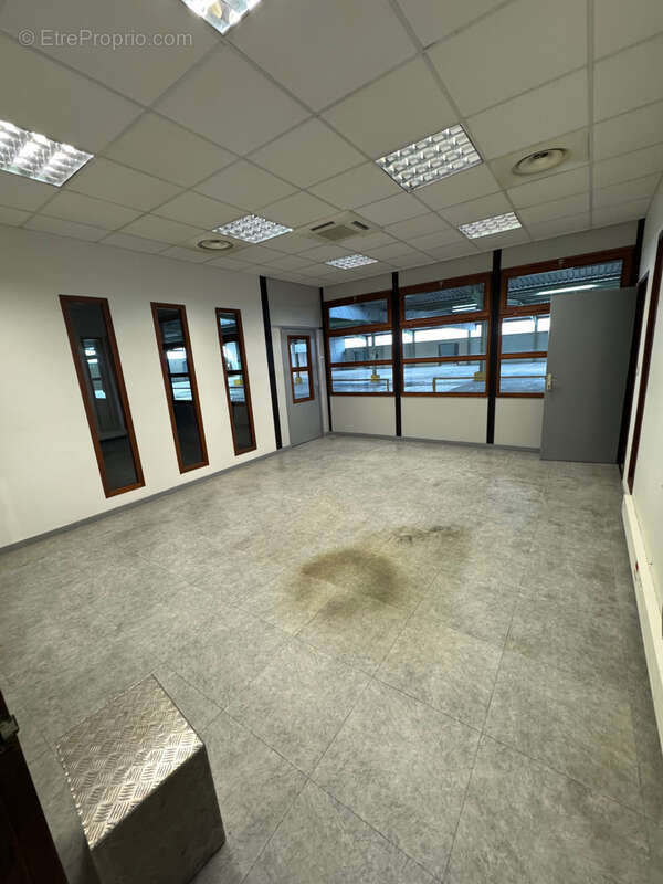 Commerce à SAINT-PAUL-LES-DAX