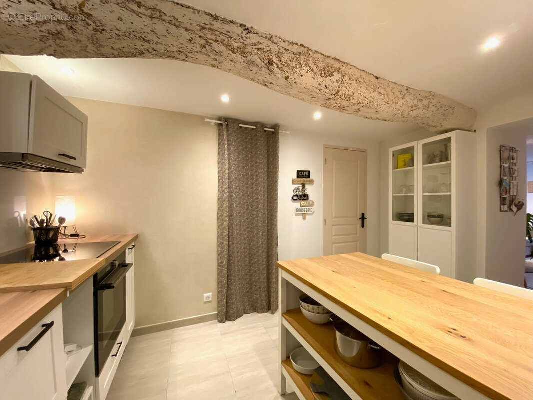 Appartement à L&#039;ISLE-SUR-LA-SORGUE