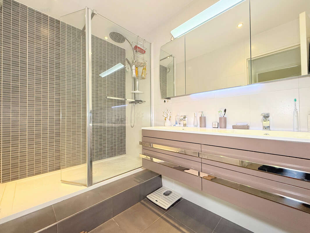 Appartement à PUTEAUX