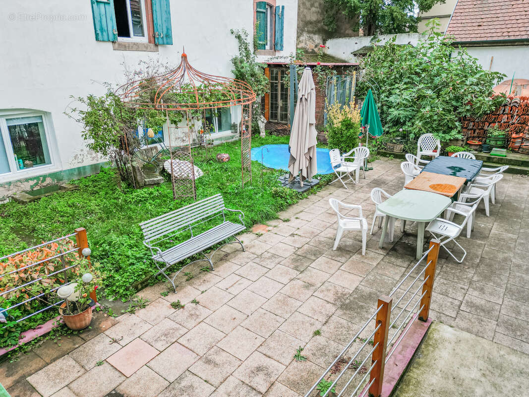 Appartement à NIEDERMODERN