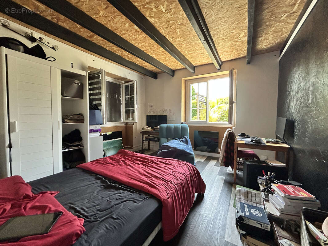 Maison à BARBEZIEUX-SAINT-HILAIRE