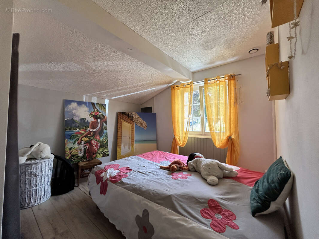 Maison à BARBEZIEUX-SAINT-HILAIRE