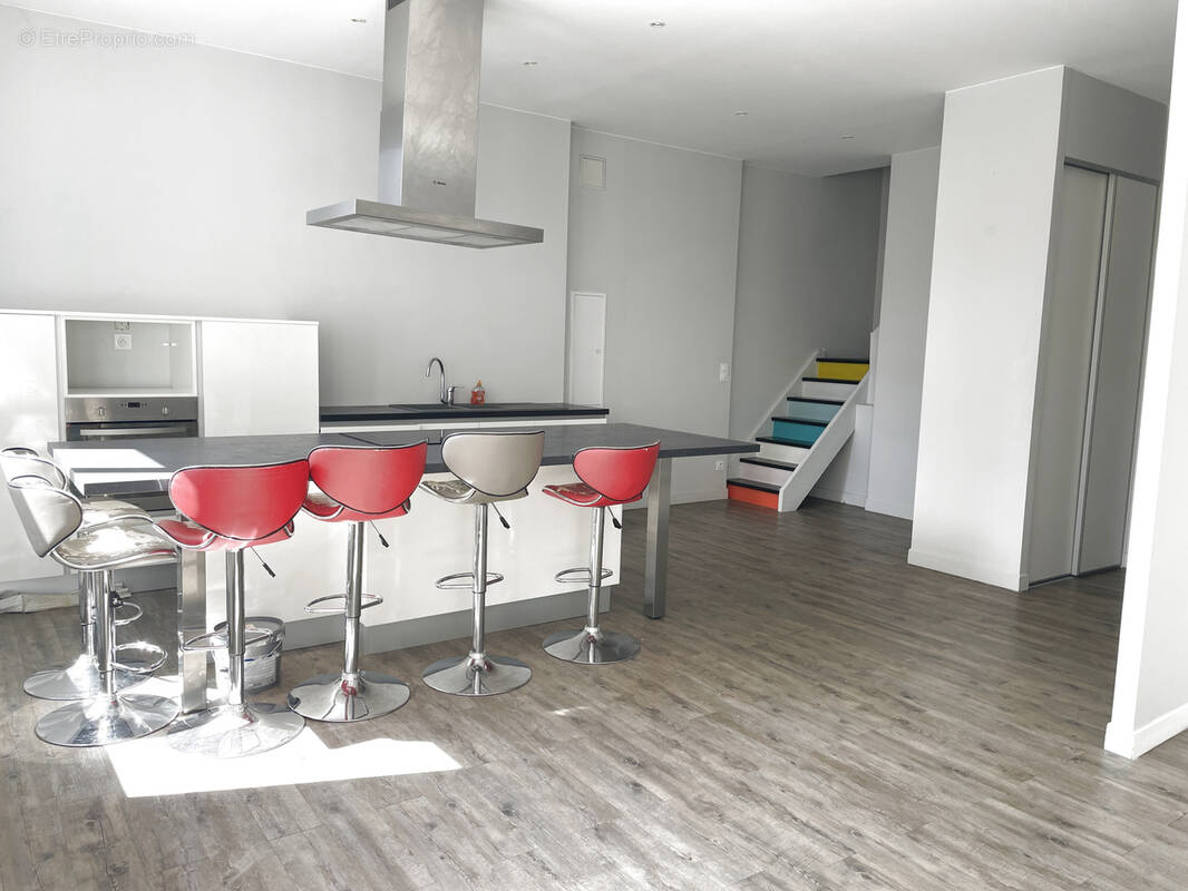 Appartement à SAINT-ETIENNE