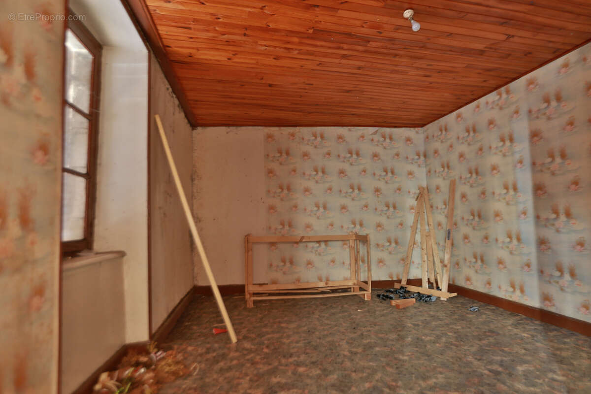 Maison à LAVOUTE-CHILHAC