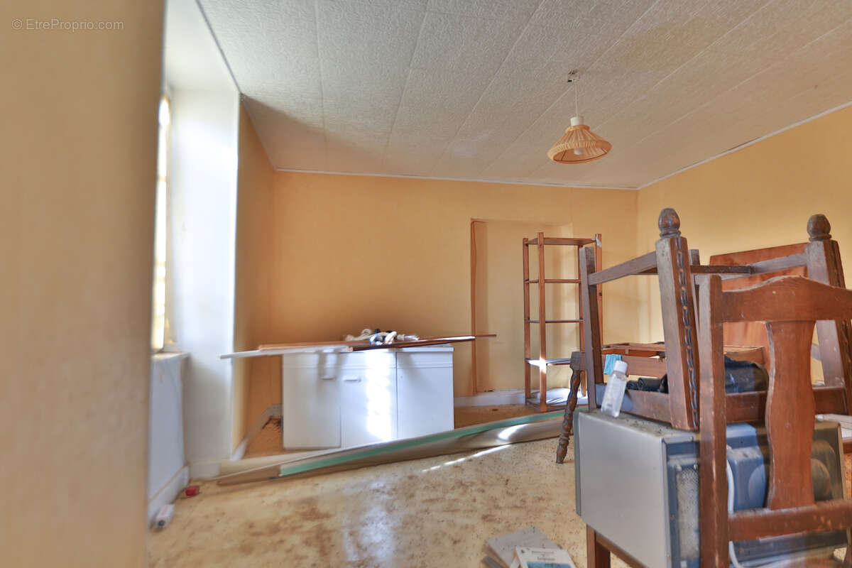 Maison à LAVOUTE-CHILHAC