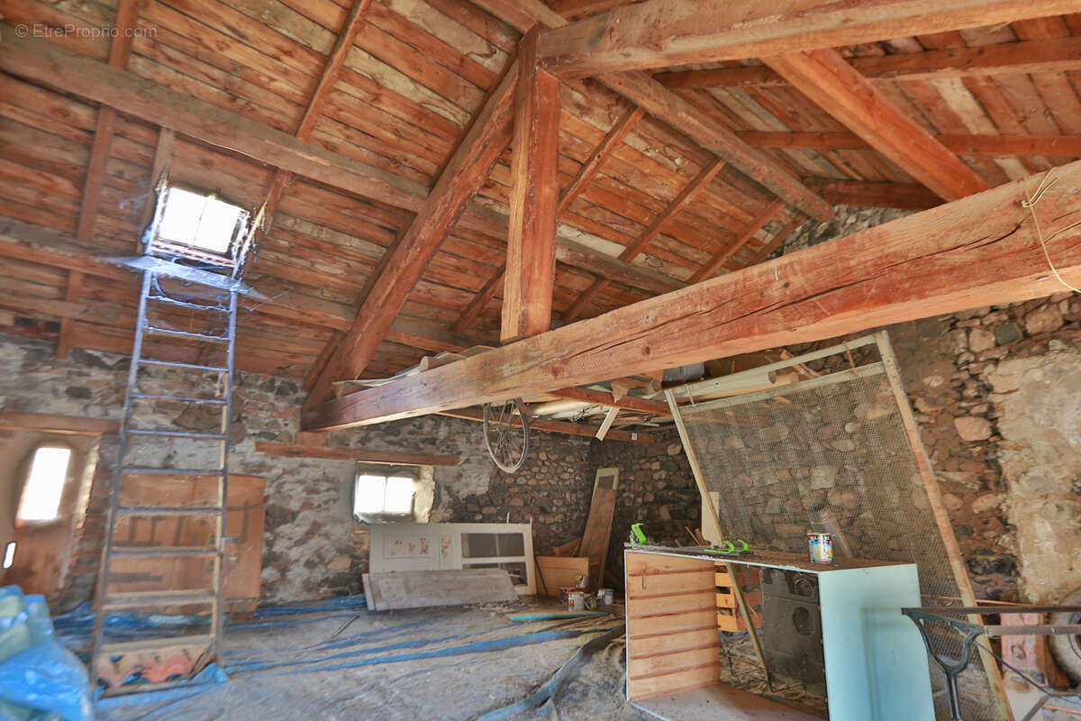 Maison à LAVOUTE-CHILHAC