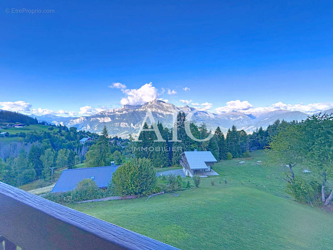 Appartement à COMBLOUX