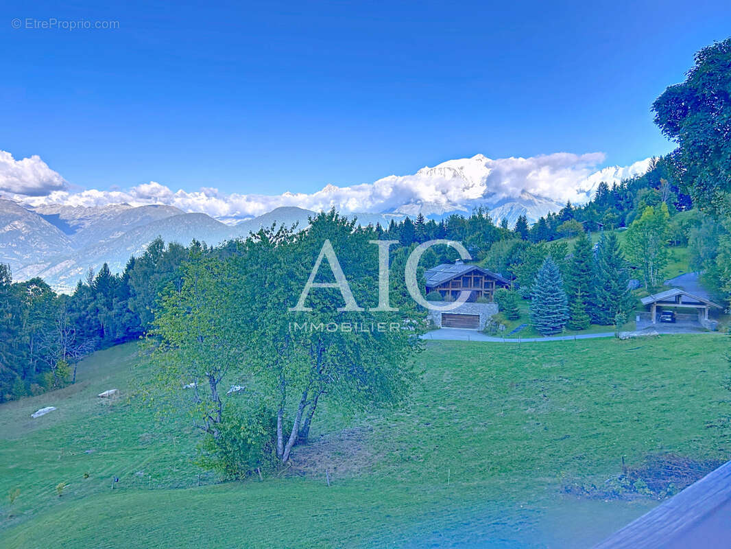 Appartement à COMBLOUX