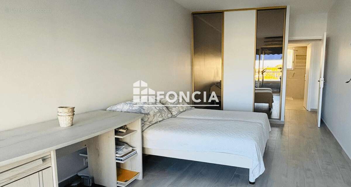 Appartement à VILLENEUVE-LOUBET