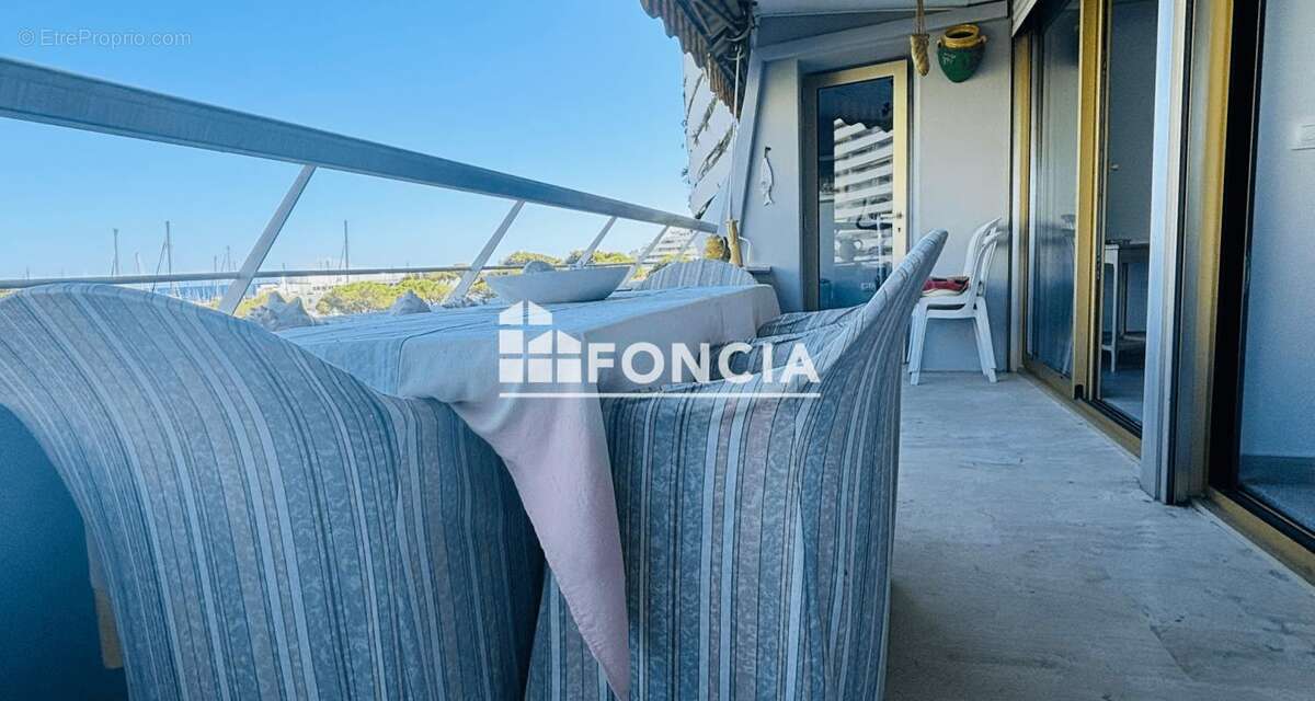 Appartement à VILLENEUVE-LOUBET