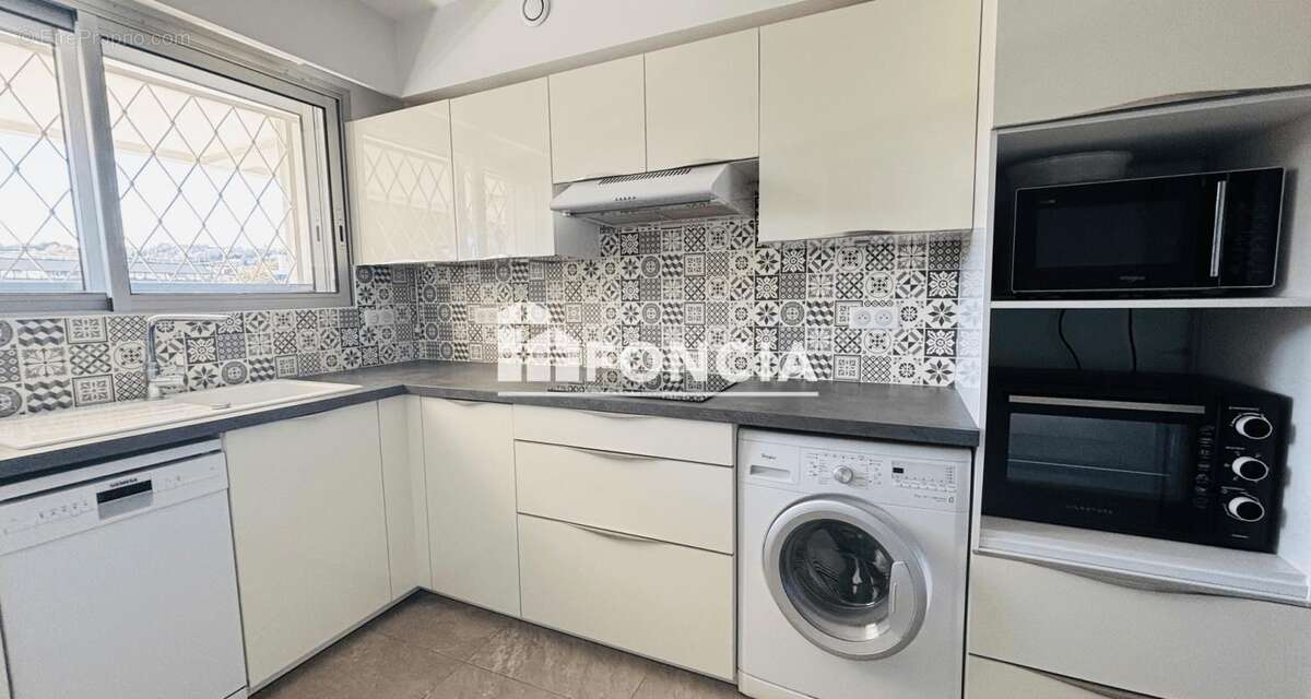 Appartement à VILLENEUVE-LOUBET