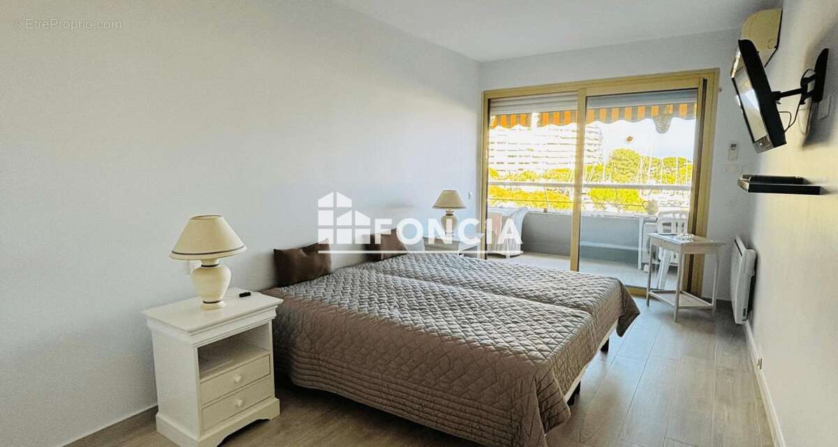 Appartement à VILLENEUVE-LOUBET