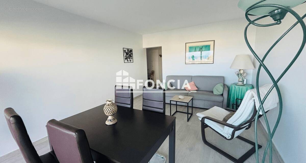 Appartement à VILLENEUVE-LOUBET