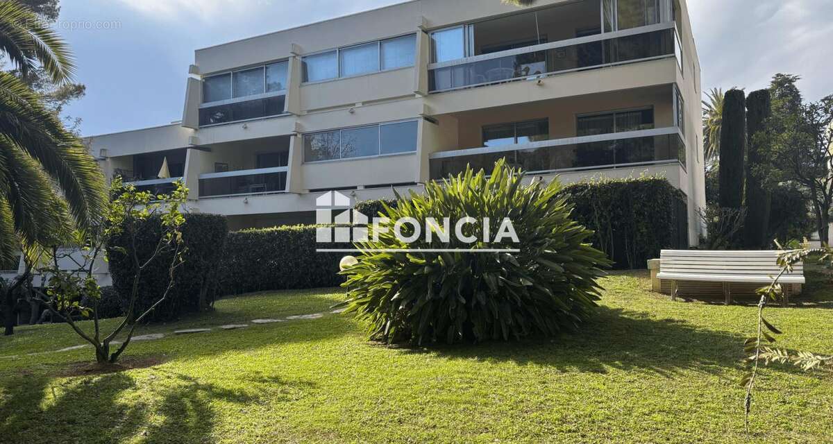 Appartement à LE CANNET