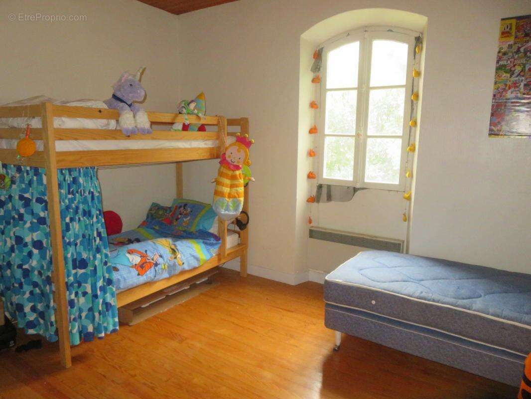 Maison à SAINTE-COLOMBE-SUR-L&#039;HERS