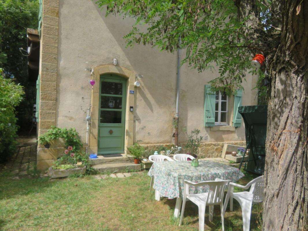 Maison à SAINTE-COLOMBE-SUR-L&#039;HERS