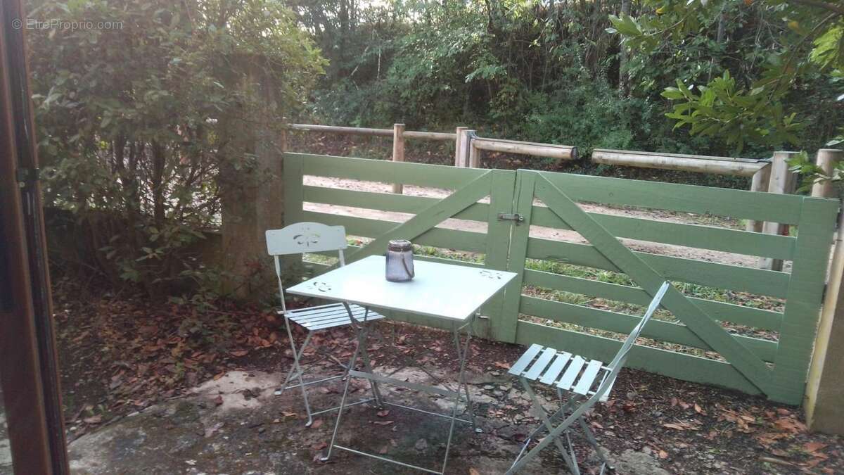 Maison à SAINTE-COLOMBE-SUR-L&#039;HERS