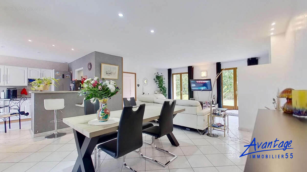 Maison à VAL-D&#039;ORNAIN