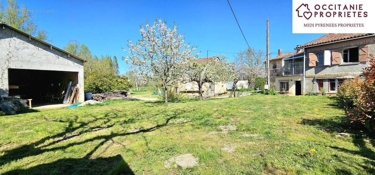 Maison à SAINTE-SUZANNE