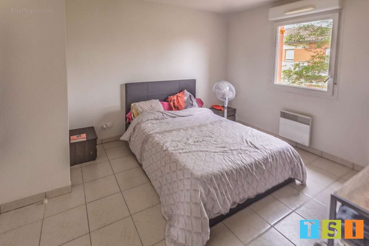 Appartement à CAZERES