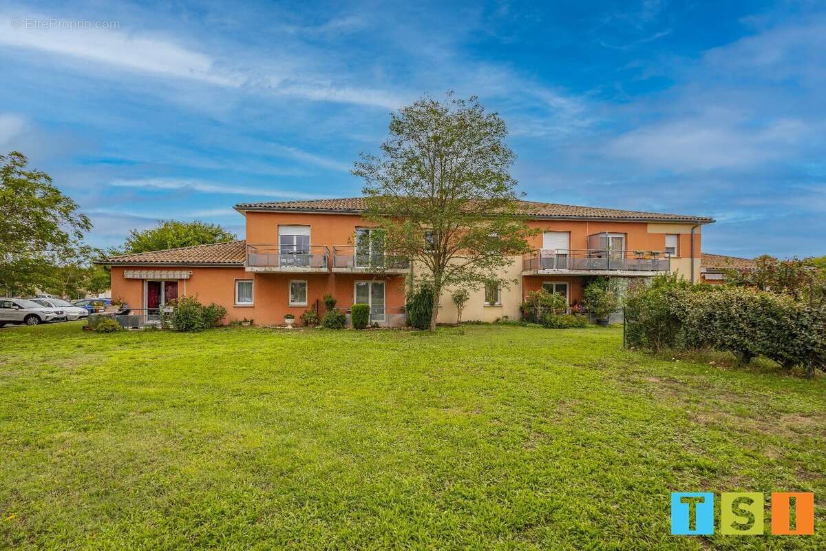 Appartement à CAZERES