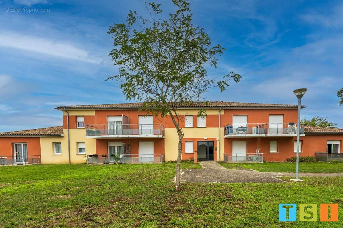 Appartement à CAZERES