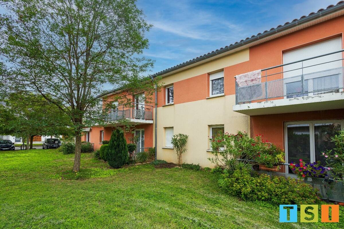 Appartement à CAZERES